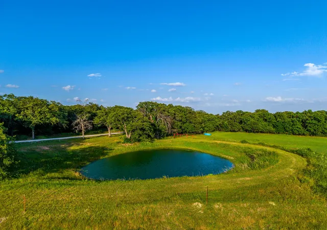 Photo 2 of House for sale at 141 County Road 4793, Boyd, TX 76023 | MLS# 21242587 | Listing updated on 2026-09-28