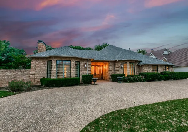 Photo 2 of Single family home for sale at 2009 Misty Haven Ln, Plano, TX 75093 | MLS# 21239828 | Listing updated on 2026-08-30