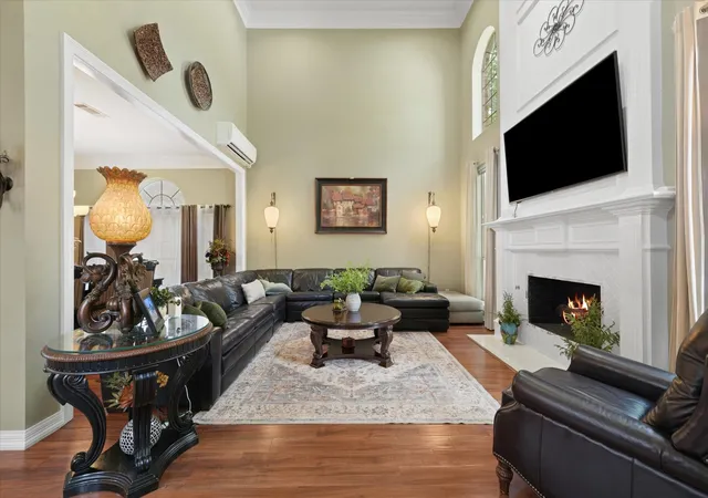 Photo 3 of Single family home for sale at 626 Creekbend Dr, Mesquite, TX 75149 | MLS# 21231601 | Listing updated on 2026-08-08