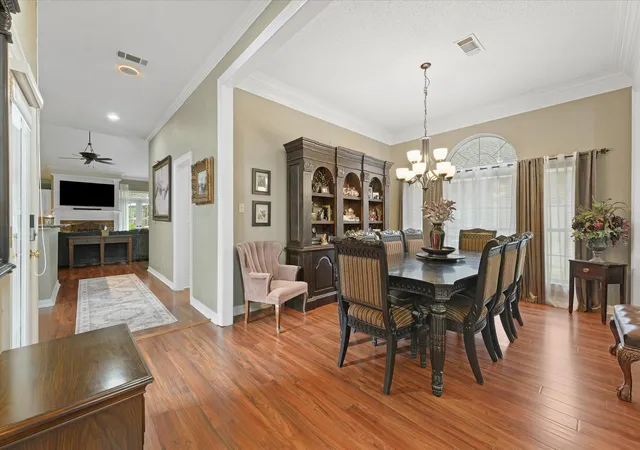 Photo 3 of Single family home for sale at 626 Creekbend Dr, Mesquite, TX 75149 | MLS# 21231601 | Listing updated on 2026-08-08