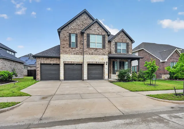 Photo 1 of Single family home for sale at 1906 Gristmill Dr, Mansfield, TX 76063 | MLS# 21243447 | Listing updated on 2026-08-26