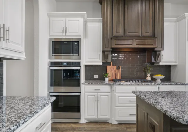 Photo 4 of Sale Pending at 4341 Rush Rd, Midlothian, TX 76065 | MLS# 21239540 | Listing updated on 2026-08-27