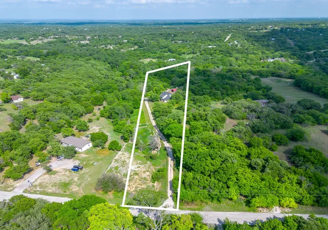 39th image of 203 Saddle Ridge Ct, Springtown, TX 76082 | MLS# 21242443