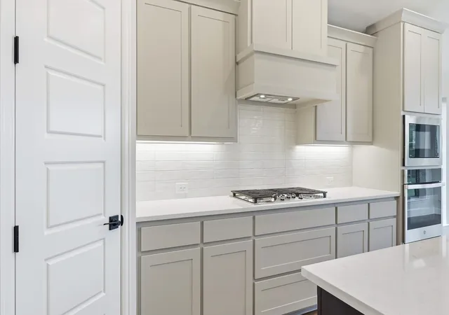 Photo 4 of Sale Pending at 1741 Hillside Stroll Dr, Lavon, TX 75166 | MLS# 21243683 | Listing updated on 2026-09-04