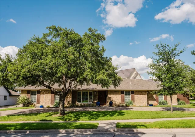Photo 1 of Single family home for sale at 3257 Brookhaven Club Dr, Dallas, TX 75234 | MLS# 21243680 | Listing updated on 2026-08-24