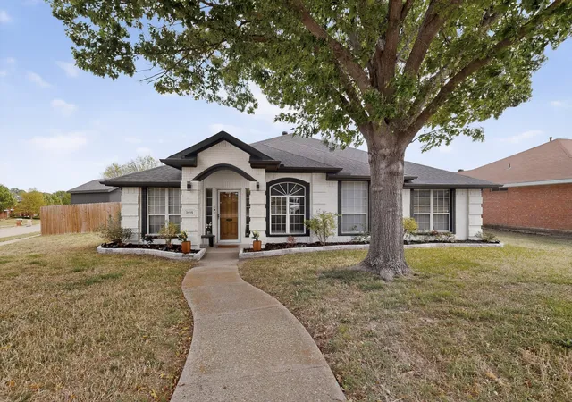 Photo 1 of Single family home for sale at 3015 Antelope Dr, Mesquite, TX 75181 | MLS# 21242055 | Listing updated on 2026-09-30