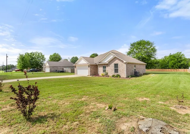 Homes for sale in Winona, TX | 16889 County Road 3224, Winona, TX 75792 | MLS# 21240495