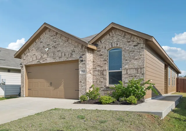 Homes for sale in Aubrey, TX | 713 Presidio St, Aubrey, TX 76227 | MLS# 21241935