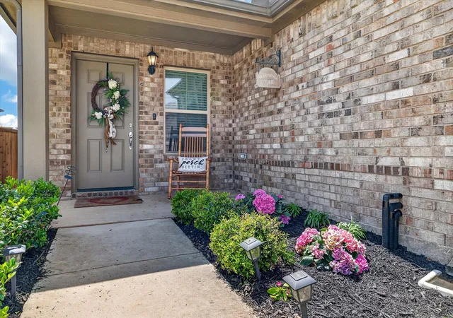 Photo 1 of Sale Pending at 14136 Danesdale Dr, Pilot Point, TX 76258 | MLS# 21240586 | Listing updated on 2026-09-23