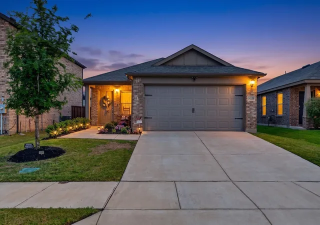 Photo 3 of Sale Pending at 14136 Danesdale Dr, Pilot Point, TX 76258 | MLS# 21240586 | Listing updated on 2026-09-23