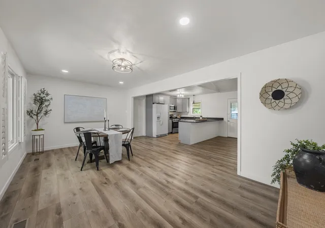 Photo 3 of Sale Pending at 706 W Denison Dr, Robinson, TX 76706 | MLS# 21243623 | Listing updated on 2026-07-06