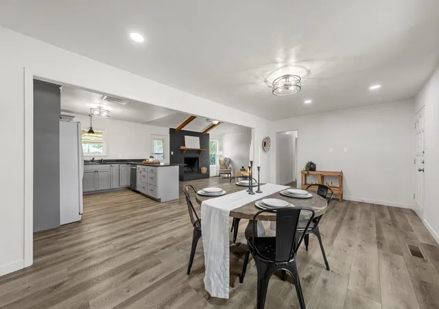 Photo 4 of Sale Pending at 706 W Denison Dr, Robinson, TX 76706 | MLS# 21243623 | Listing updated on 2026-07-06