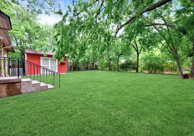 Homes for sale in Dallas, TX | 2418 Centerville Rd, Dallas, TX 75228 | MLS# 21214949