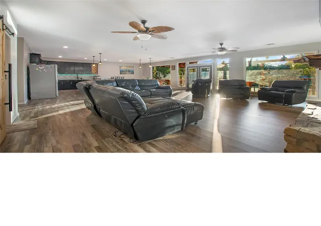 Homes for sale in Mabank, TX | 166 Indian Gap Rd, Mabank, TX 75156 | MLS# 21243808