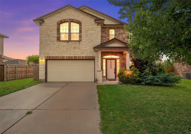 Photo 1 of Sale Pending at 6509 Tejas Dr, Woodway, TX 76712 | MLS# 21243786 | Listing updated on 2026-08-03