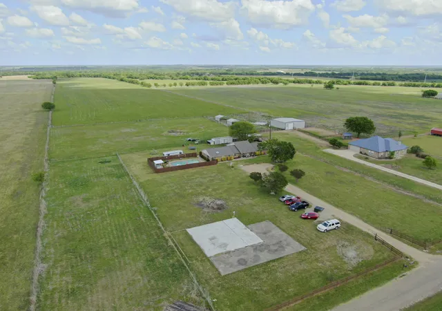 Photo 3 of Sale Pending at 430 Carter Rd, Italy, TX 76651 | MLS# 21195009 | Listing updated on 2026-07-16