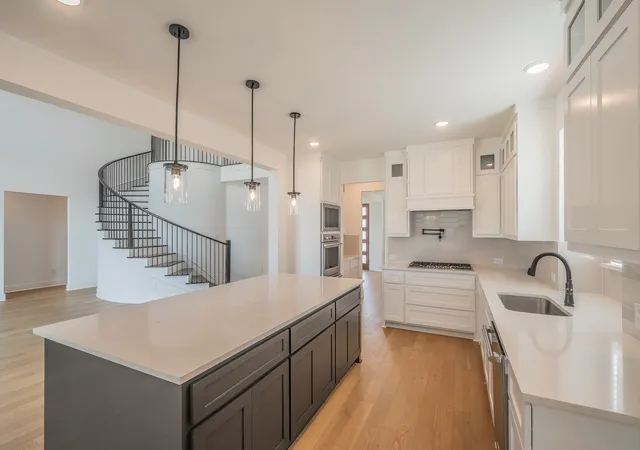 Photo 3 of Single family home for sale at 371 Cheyenne Mountain Dr, Red Oak, TX 75154 | MLS# 21233336 | Listing updated on 2026-09-01