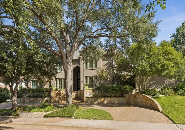 Photo 2 of Mansion for sale at 17704 Cedar Creek Canyon Dr, Dallas, TX 75252 | MLS# 21243918 | Listing updated on 2026-10-01