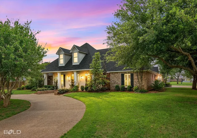 1st image of 200 Colonel Burt Dr, Benton, LA 71006 | MLS# 21241470