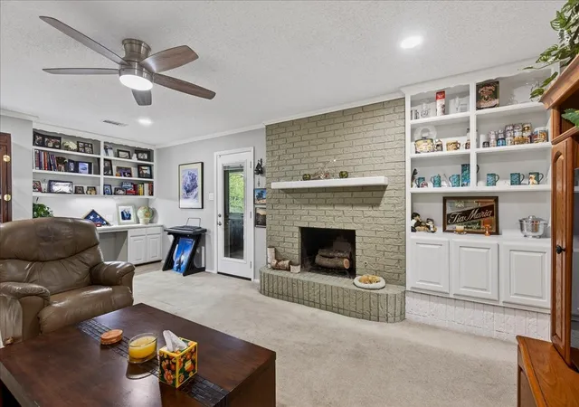 5th image of 1808 E Cedar Elm Dr, Arlington, TX 76012 | MLS# 21243942