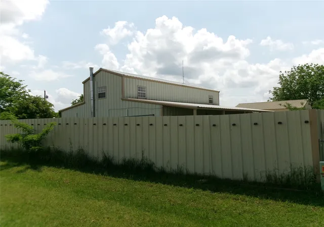 3rd image of 430 Waterfront Row, Quitman, TX 75783 | MLS# 21239353
