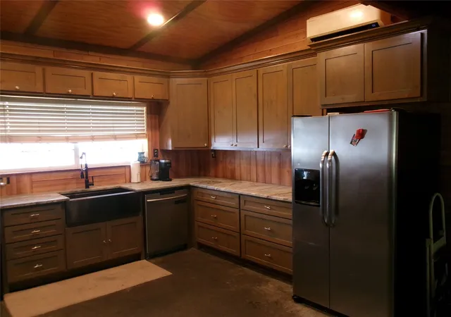 5th image of 430 Waterfront Row, Quitman, TX 75783 | MLS# 21239353