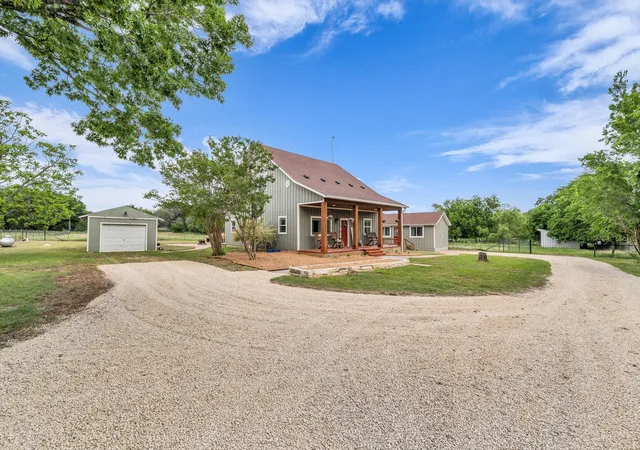 Photo 2 of Sale Pending at 348 Barker Ln, Waco, TX 76705 | MLS# 21241249 | Listing updated on 2026-07-13