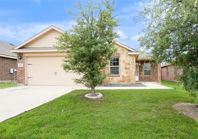 Photo 1 of Sale Pending at 2058 Enchanted Rock Dr, Forney, TX 75126 | MLS# 21244019 | Listing updated on 2026-07-11