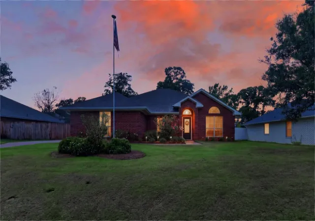 Photo 1 of Single family home for sale at 514 Noah Ln, Lindale, TX 75771 | MLS# 21244097 | Listing updated on 2026-10-03
