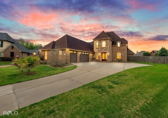 1st image of 227 Piccadilly Cir, Bossier City, LA 71111 | MLS# 21244244