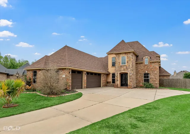 2nd image of 227 Piccadilly Cir, Bossier City, LA 71111 | MLS# 21244244