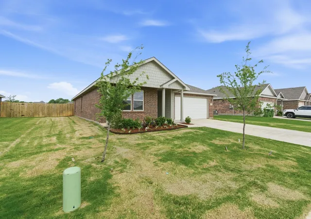 Homes for sale in Springtown, TX | 521 Jameson St, Springtown, TX 76082 | MLS# 21241913