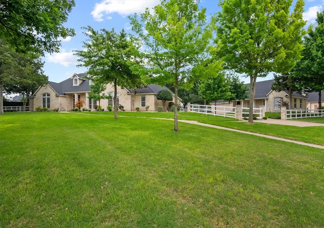 Photo 1 of Sale Pending at 2202 Somerset, Midlothian, TX 76065 | MLS# 21239101 | Listing updated on 2026-08-22