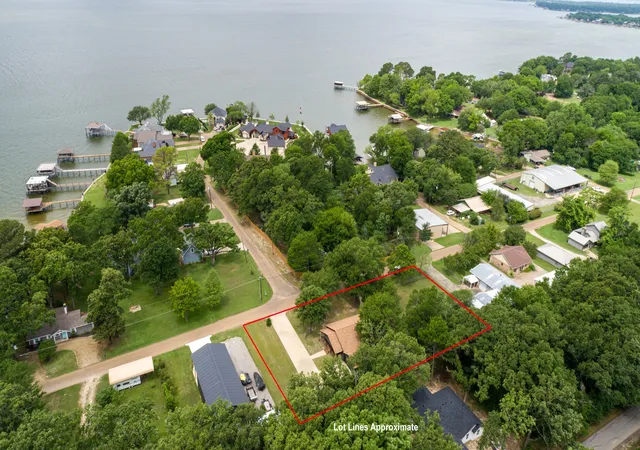 Homes for sale in Mabank, TX | 129 King Arthur Rd, Mabank, TX 75156 | MLS# 21178958