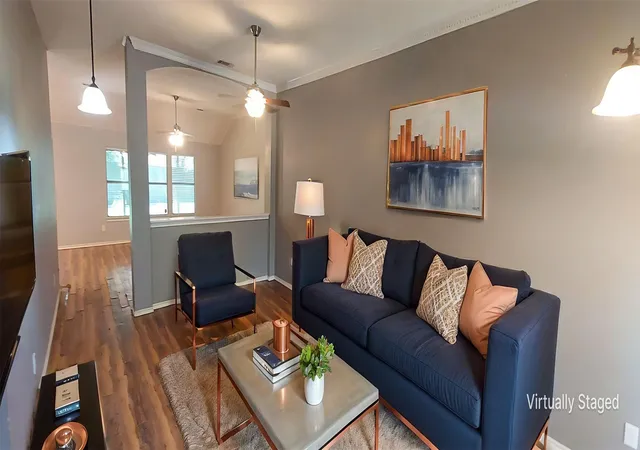 Photo 2 of Single family home for sale at 1011 Bainbridge Ln, Forney, TX 75126 | MLS# 21243746 | Listing updated on 2026-08-31