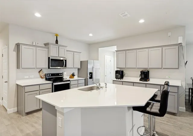 Photo 2 of Single family home for sale at 737 Trinity Park Trl, Alvarado, TX 76009 | MLS# 21244334 | Listing updated on 2026-08-31