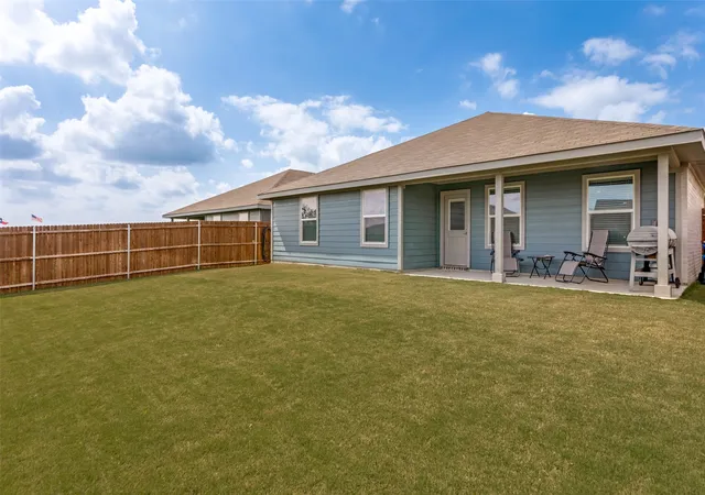 Photo 3 of Single family home for sale at 737 Trinity Park Trl, Alvarado, TX 76009 | MLS# 21244334 | Listing updated on 2026-08-31