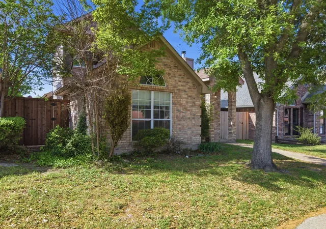 Photo 2 of Sale Pending at 2314 Weatherby Dr, Mesquite, TX 75181 | MLS# 21244275 | Listing updated on 2026-07-24