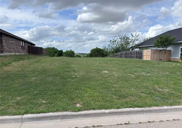 Homes for sale in Waco, TX | 444 Paso Fino St, Waco, TX 76706 | MLS# 21244372