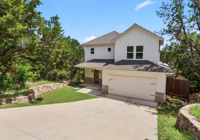 Homes for sale in Granbury, TX | 2625 Austin Dr, Granbury, TX 76048 | MLS# 21244417