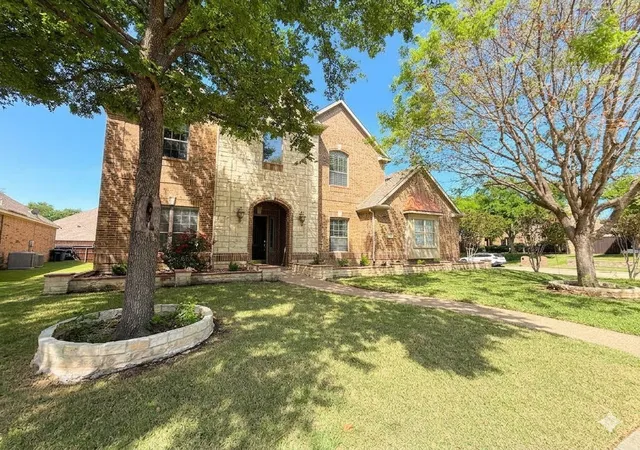 Photo 3 of Single family home for sale at 15031 Woodbluff Dr, Frisco, TX 75035 | MLS# 21215479 | Listing updated on 2026-09-29