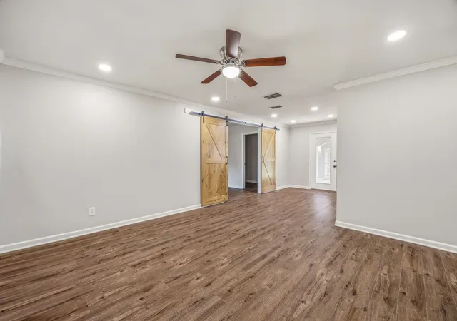 Photo 4 of Single family home for sale at 115 Doublehorn St, Stephenville, TX 76401 | MLS# 21244473 | Listing updated on 2026-08-24