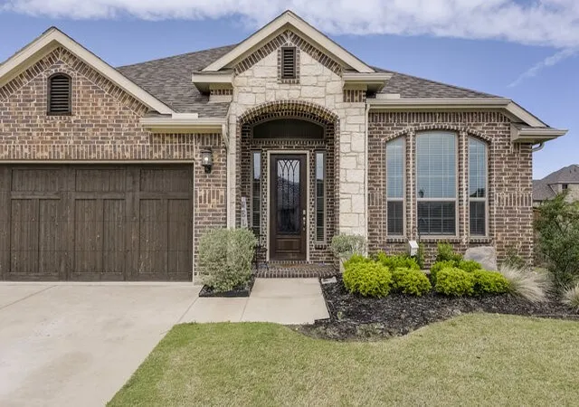 Photo 2 of Single family home for sale at 2616 Henley Wy, Venus, TX 76084 | MLS# 21229049 | Listing updated on 2026-07-10