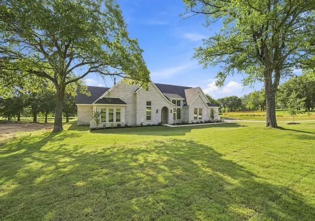Photo 1 of Sale Pending at 2008 Beauty Berry Ct, Cleburne, TX 76031 | MLS# 21244481 | Listing updated on 2026-10-01