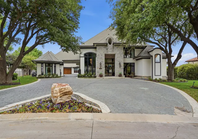 Photo 2 of Sale Pending at 5801 Cypress Point Dr, Fort Worth, TX 76132 | MLS# 21244609 | Listing updated on 2026-07-15