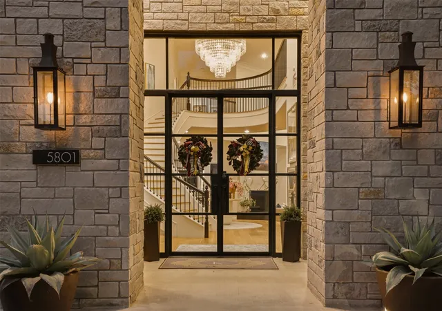 3rd image of 5801 Cypress Point Dr, Fort Worth, TX 76132 | MLS# 21244609