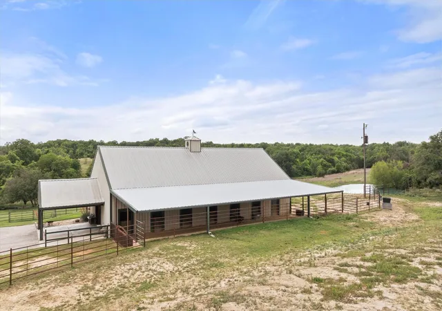 Photo 3 of House for sale at 31577 N Us Hwy 281, Lipan, TX 76462 | MLS# 21244347 | Listing updated on 2026-07-27