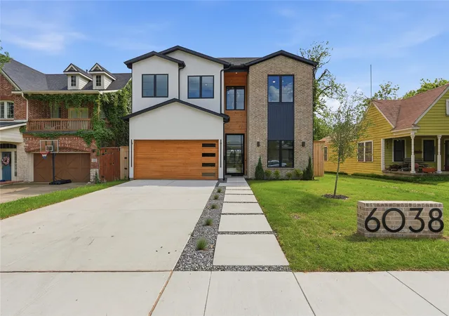 Photo 1 of Sale Pending at 6038 Prospect Ave, Dallas, TX 75206 | MLS# 21244621 | Listing updated on 2026-08-03