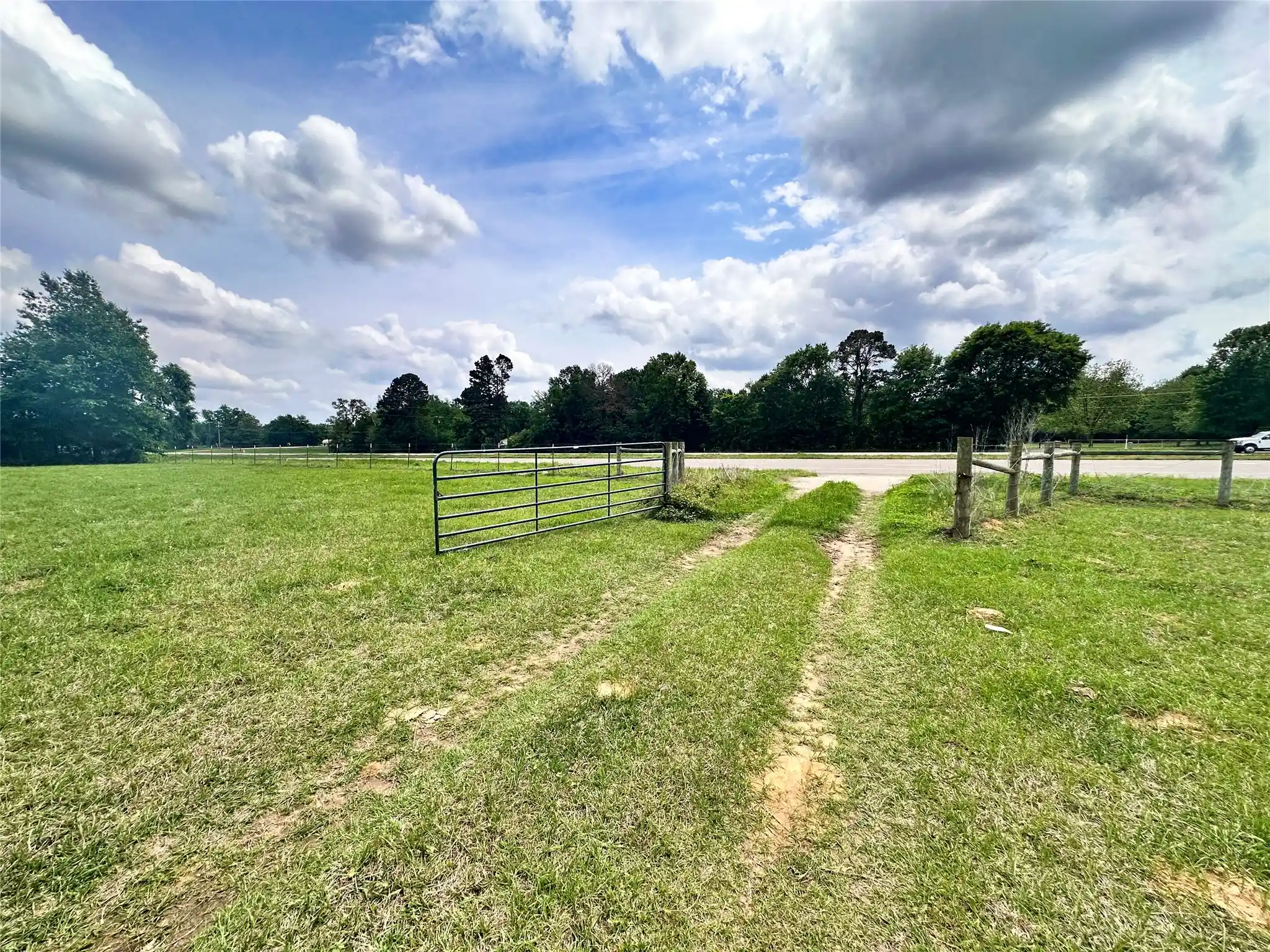 Photo 1 of Land for sale at 0 Us Hwy 175, Frankston, TX 75763 | MLS# 21244784 | Listing updated on 2026-10-13