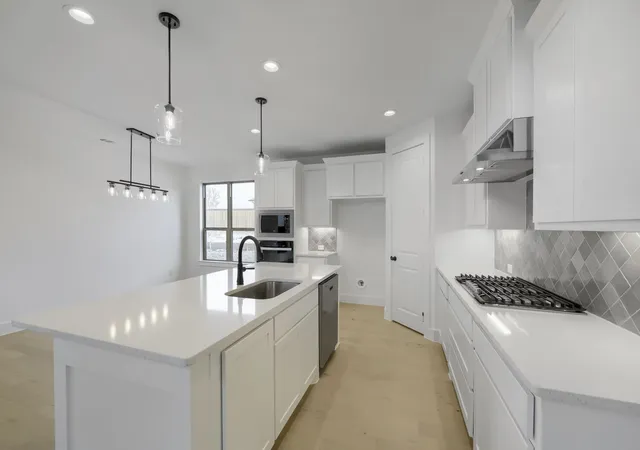 Photo 3 of Single family home for sale at 6016 Davis Knoll, Fort Worth, TX 76126 | MLS# 21244823 | Listing updated on 2026-07-24